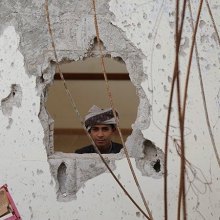  حقوق-الانسان-فی-الیمن - أم یمنیة على إبقاء أطفالها فی المدارس