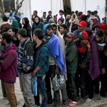   - اللاجئون یساعدون على نمو اقتصاد الیونان
