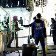 أنباء عن غرق 100 شخص فی البحر المتوسط - 04-15-2015Migrants_Mediterranean