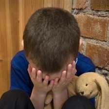 انتقاد کمیسر عالی کودکان انگلیس از عدم رسیدگی به بهداشت روانی کودکان این کشور