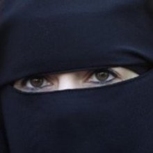  روبنده - استفاده از روبنده برای زنان مسلمان چینی ممنوع شد
