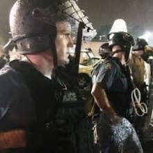  اکونومیست - اکونومیست: پلیس آمریکا طی سال گذشته ۴۰۶ شهروند را کشته است