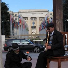 برپایی چادر فرهنگی،هنری سمن های ایرانی در ژنو به همت سازمان دفاع از قربانیان خشونت - 2