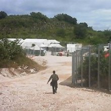  پناهجو - آزار و تعرض به کودکان در اردوگاه 