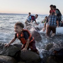 در سال ۲۰۱۶ بیش از ۳۲۰ هزار پناهجو وارد آلمان شدند - پناهنده.The New Yorker