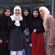  زنان-مسلمان - دیوان عالی اروپا حجاب و استفاده از نمادهای مذهبی در محل کار را ممنوع کرد