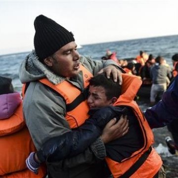 18 refugees drown in Aegean Sea boat tragedy
