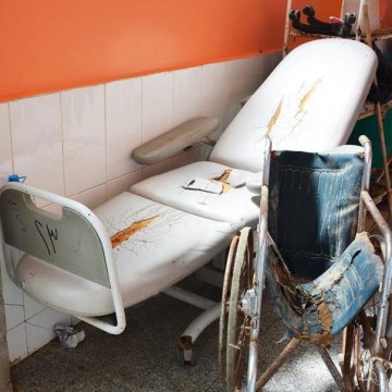 Half of all health facilities in war-torn Yemen now closed; medicines urgently needed – UN