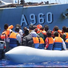  Refugees - UN rights experts warn new EU policy on boat rescues will cause more people to drown